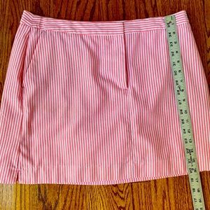 Izod seersucker Scort size 10